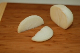 Slice the onion Slice the onion