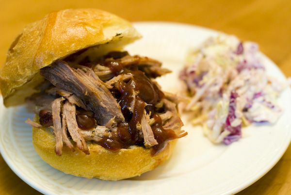 Pulled pork sandwich with coleslaw