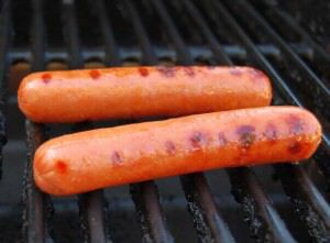 grilled-hotdogs