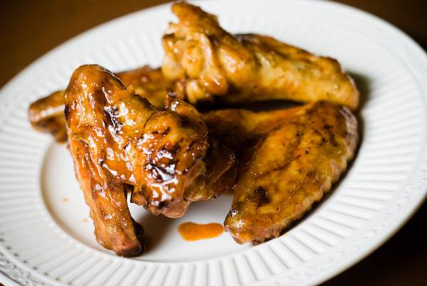 Grilled Sriracha Hot Chicken Wings