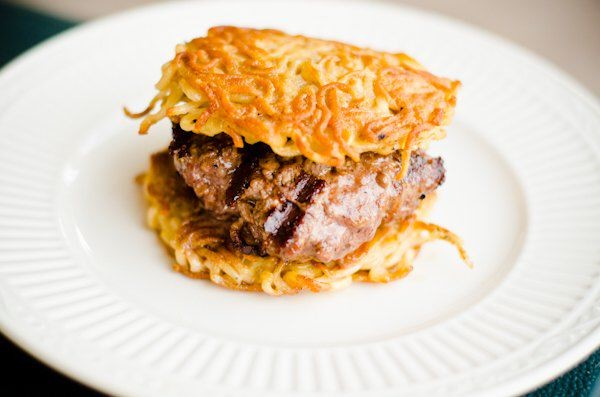 Ramen hamburger