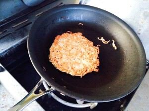 Frying a ramen bun